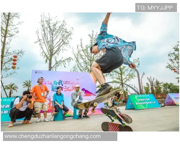 滑板战术解析成都滑板队边路渗透体系的创新与实践