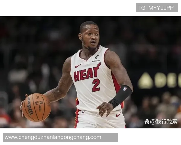 特里罗齐尔的篮球之路:从潜力新星到球队核心的蜕变之旅 特里罗齐尔的篮球之路:从潜力新星到球队核心的蜕变之旅