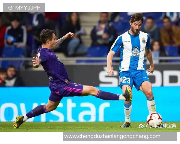 皇家社会与马竞球衣对比分析谁的设计更具魅力与特色 皇家社会与马竞球衣对比分析谁的设计更具魅力与特色