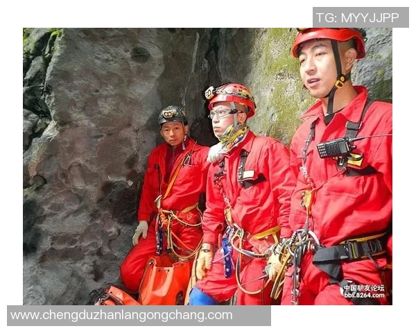 重庆攀岩队的反击之路:挑战与收获的深度剖析与思考 重庆攀岩队的反击之路:挑战与收获的深度剖析与思考