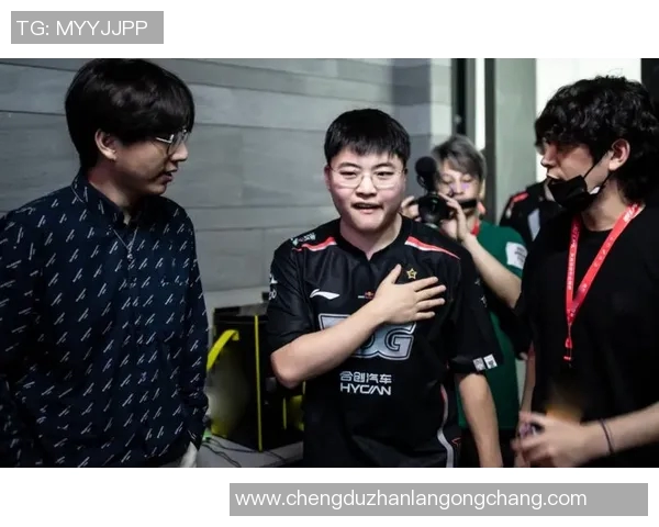 金州部队迎战文图拉考,激烈对决引发球迷热议与期待 金州部队迎战文图拉考,激烈对决引发球迷热议与期待