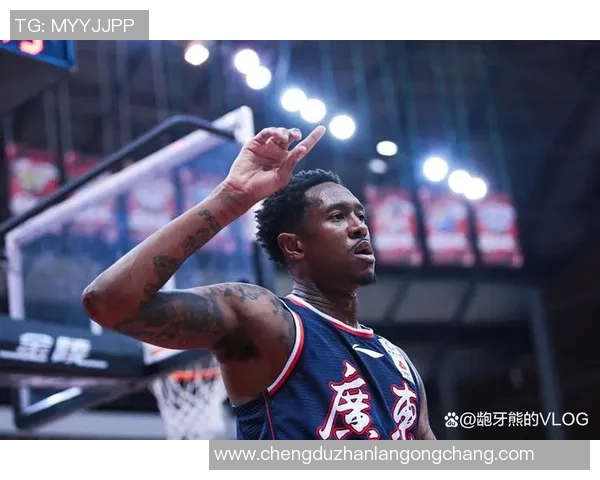 马尚布鲁克斯的篮球传奇之路与职业生涯的辉煌成就分析 马尚布鲁克斯的篮球传奇之路与职业生涯的辉煌成就分析