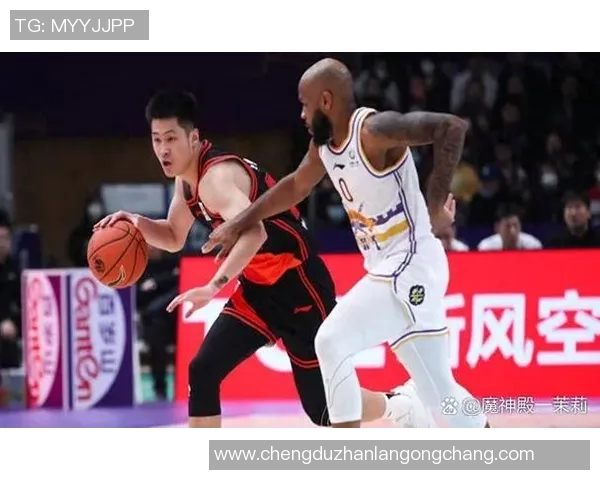 2021年CBA山东队与江苏队激战回顾精彩瞬间与赛季亮点分析 2021年CBA山东队与江苏队激战回顾精彩瞬间与赛季亮点分析